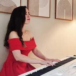 Cynthia PianoVibes, profile image