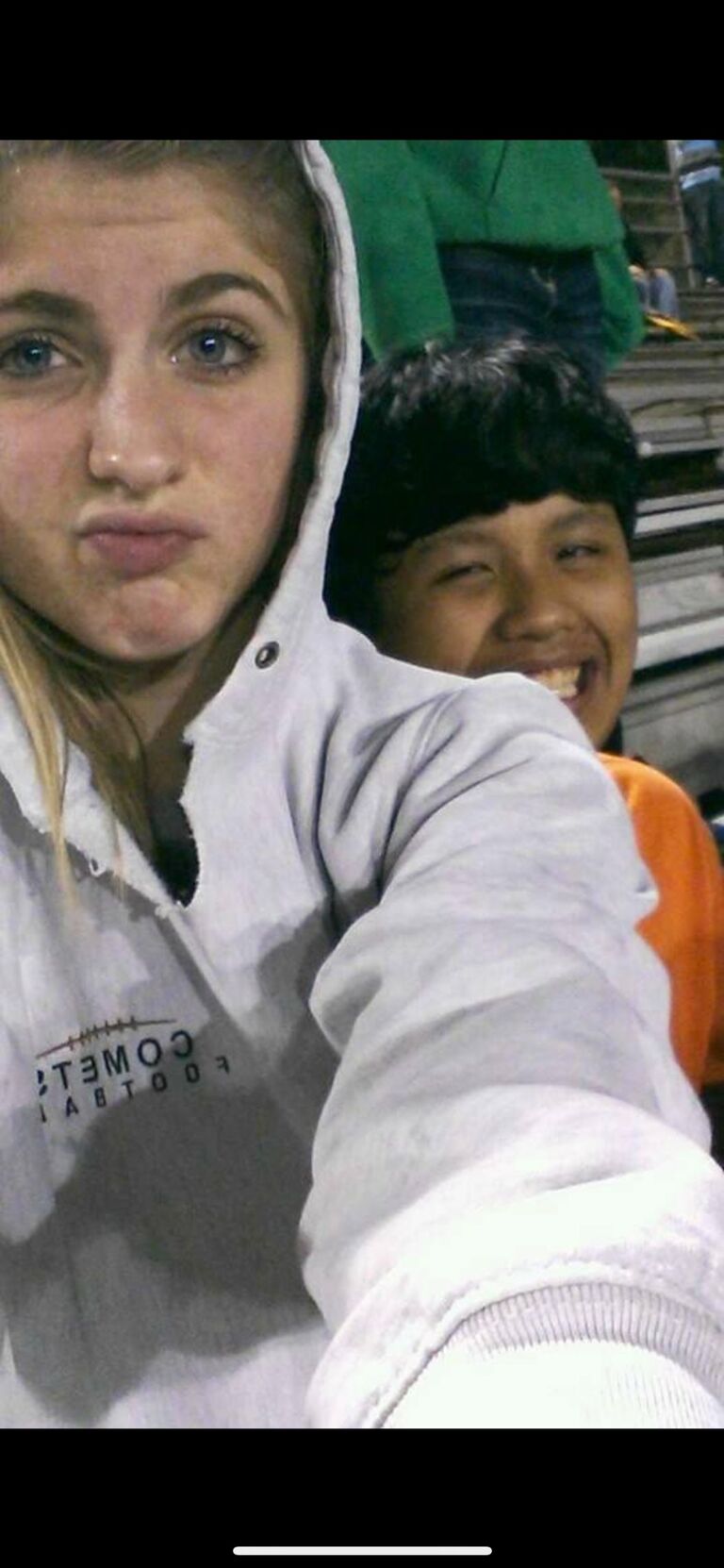 Us in our middle school days :')