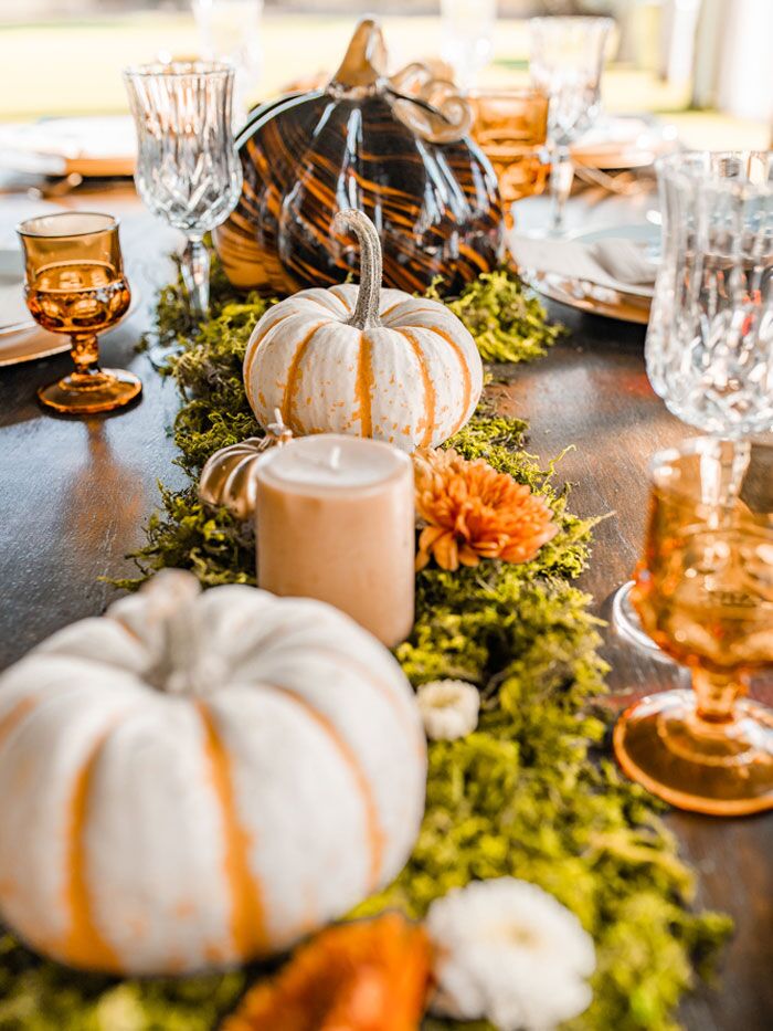 6 Thanksgiving Theme Ideas to Wow Your Guests