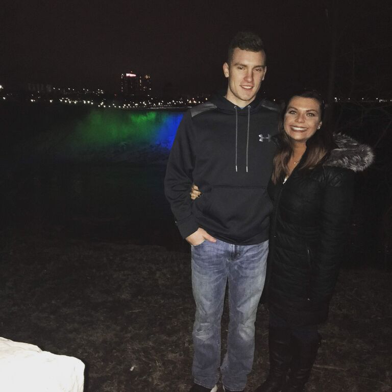 Spring Break in Canada, when only one of you is 21, you go where you need to even if its cold! 