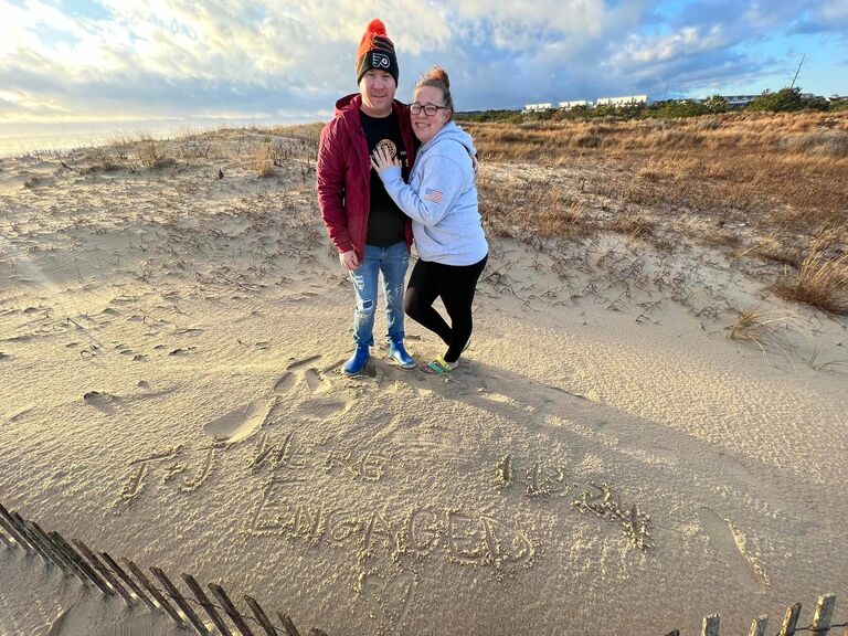 We're engaged... 3 R'S Beach at sunrise!!