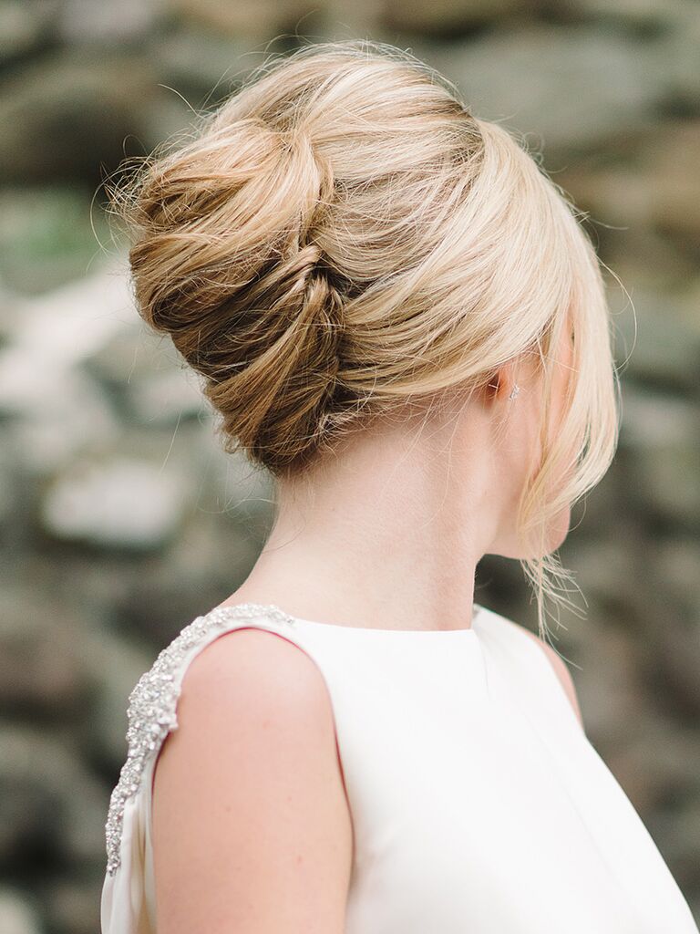 24 Romantic Updo Ideas For Bridesmaids 3741