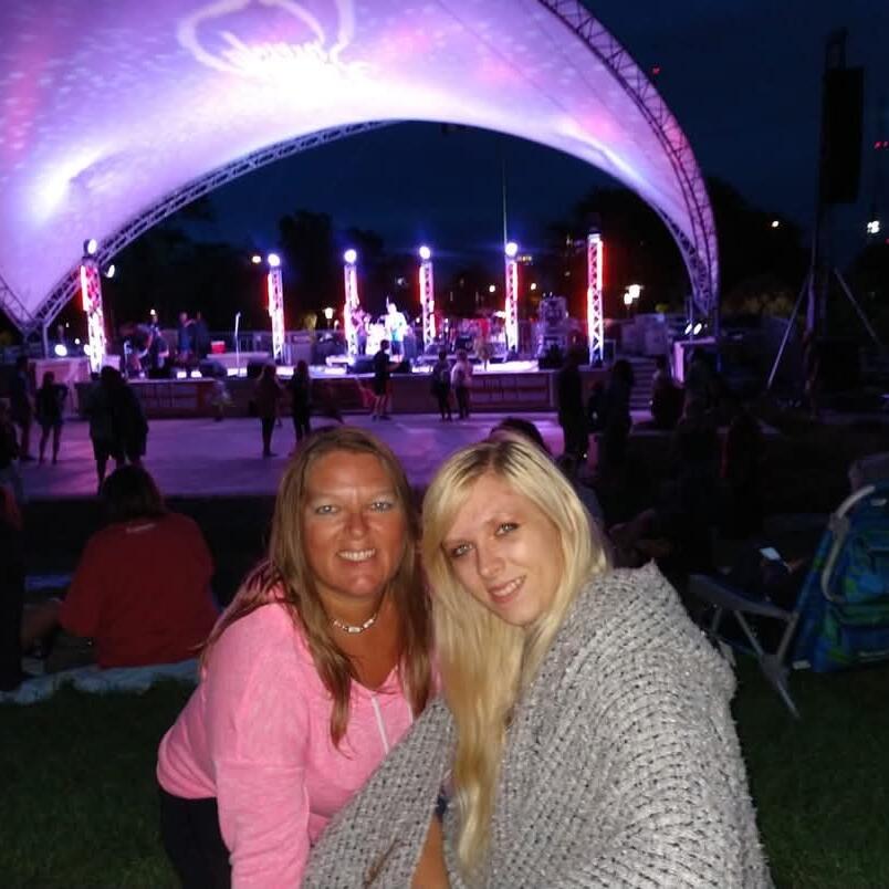 Love it when family visits for free Omaha shows! Always a fun time
