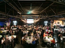 Jay Cash, THE Auctioneer - Auctioneer - Nashville, TN - Hero Gallery 2