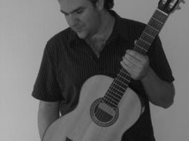 Jon-Oliver Knight  Classical and Spanish guitar - Classical Guitarist - Santa Monica, CA - Hero Gallery 2