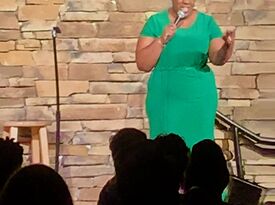 Dee Watson - Clean Comedian - Albany, NY - Hero Gallery 3