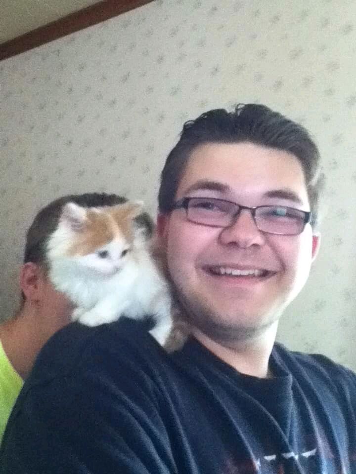 One of the first times Travis was at Onnastazia's house. Met her mom and kitten Psycho! At the time known as Skittles