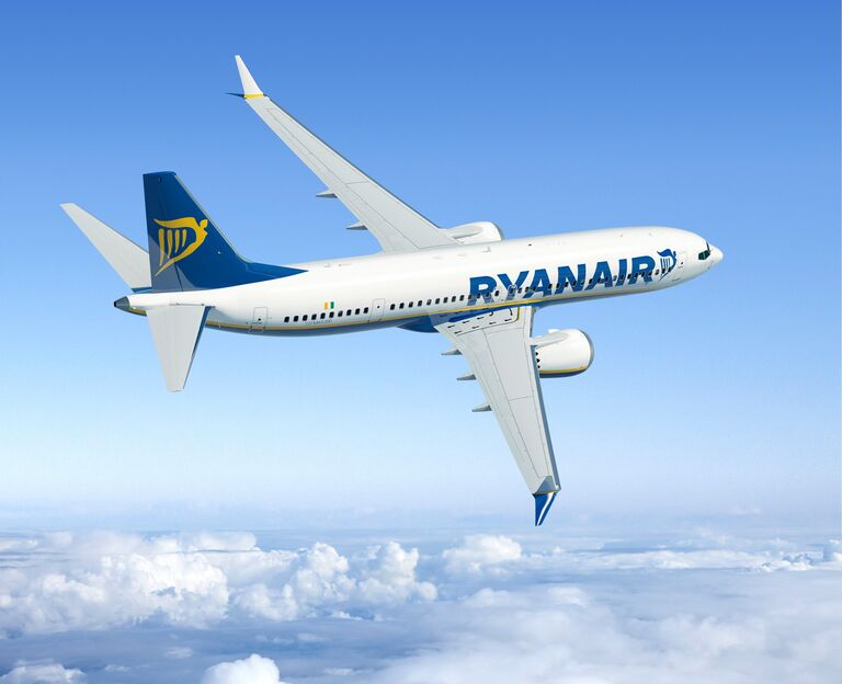 Flying to Budapest / Bratislava 
