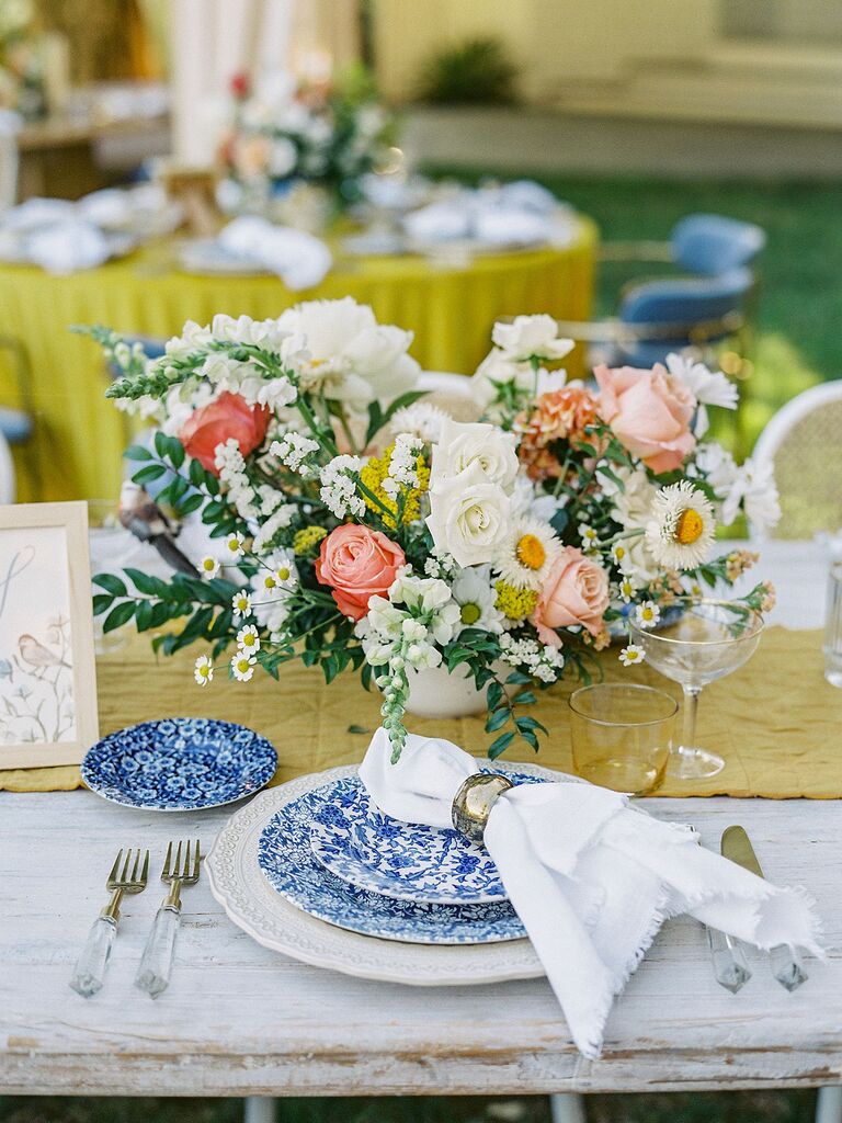 Cheerful wedding florals
