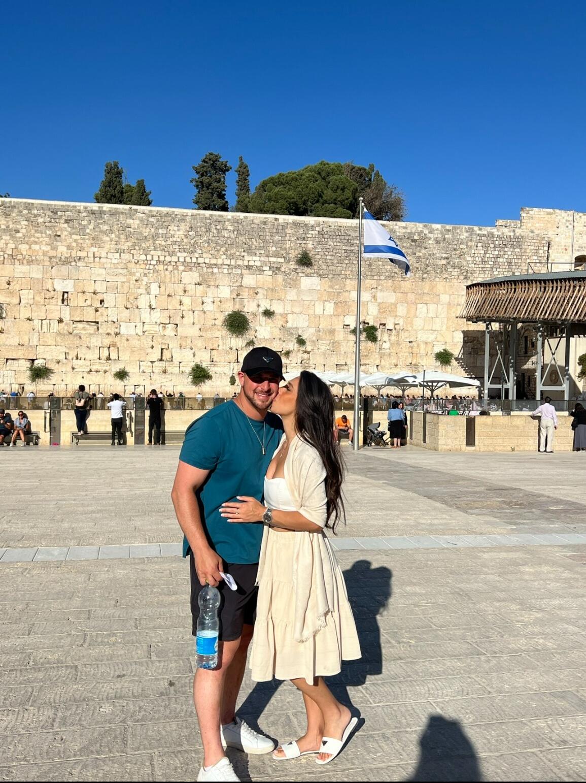 Homecoming. Arriving to Jerusalem for the first time with Birthright