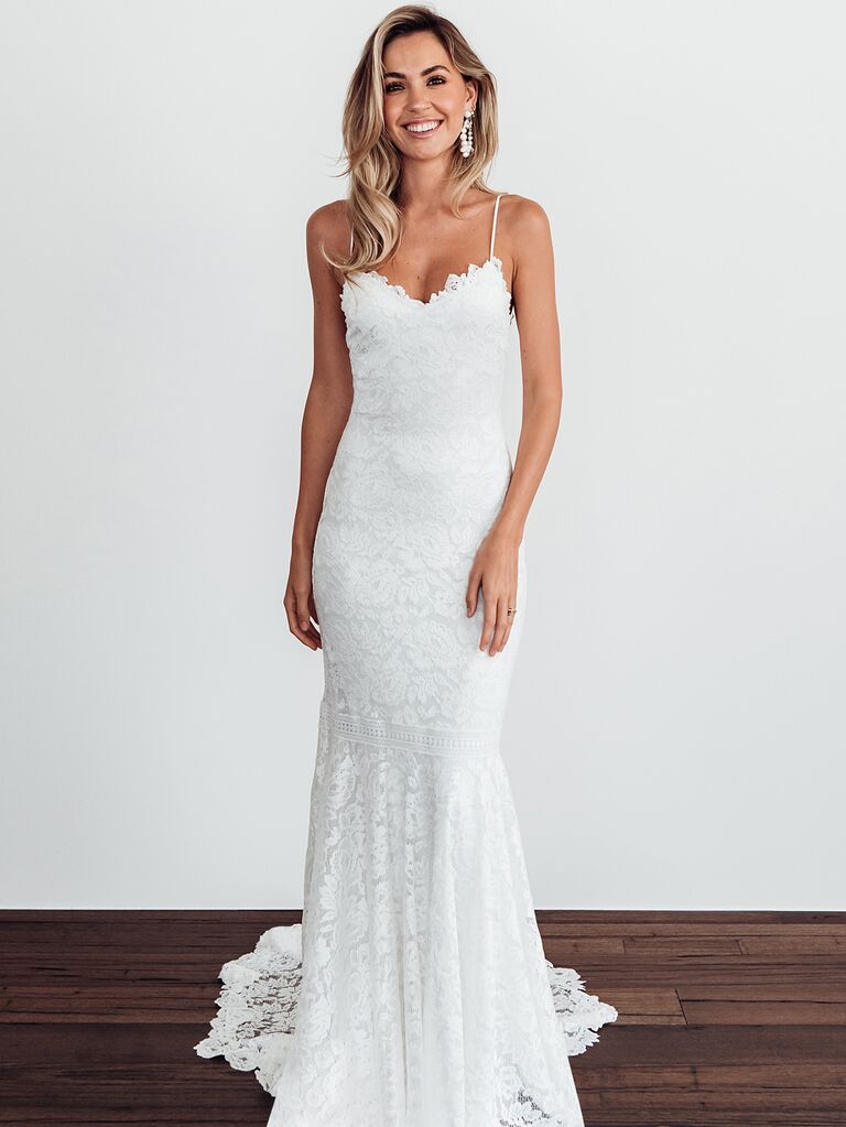 Simple Wedding Dresses - apersonalwedding.com