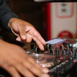 Becks Entertainment and DJ Service, profile image
