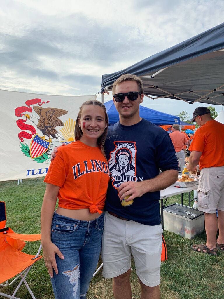 Night game=evening tailgating!

Illini 38-42 Nebraska 