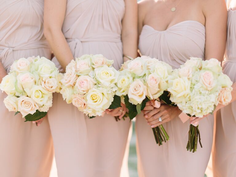 White rose bridesmaids bouquets