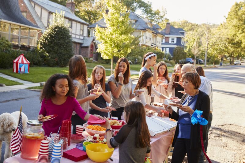 End of summer party ideas: block party