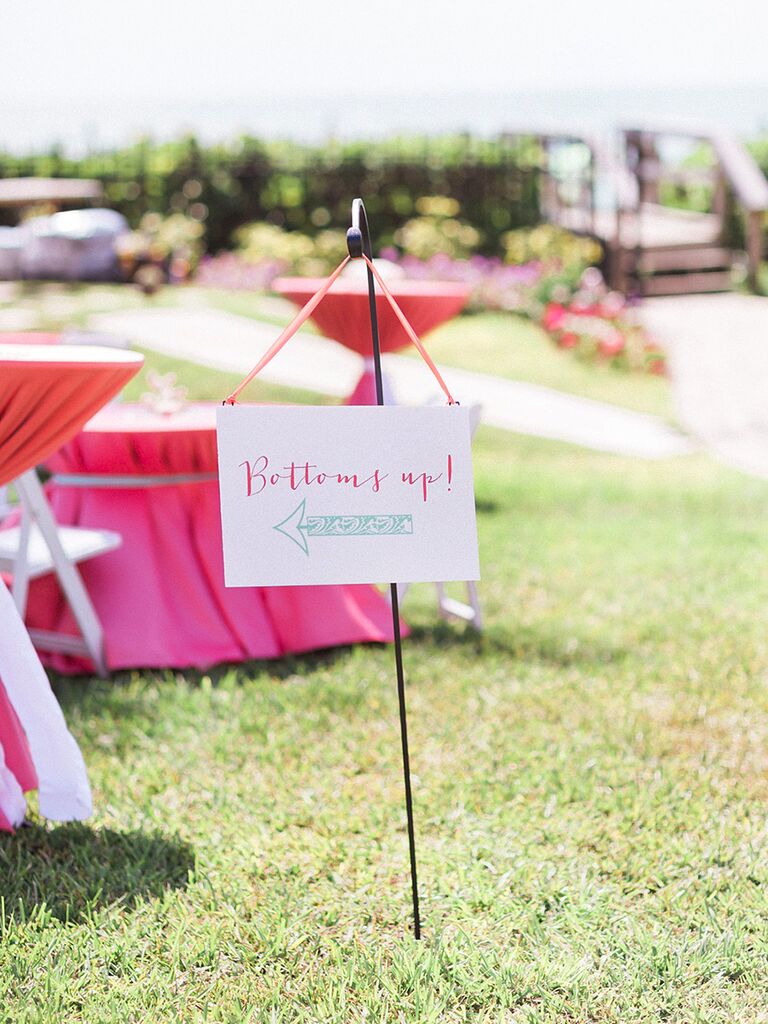 18 Fun Activities for Your Wedding Cocktail Hour