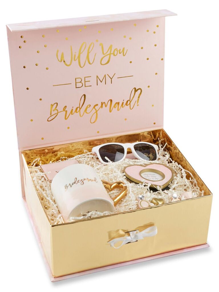 15-bridesmaid-proposal-boxes-you-can-get-delivered
