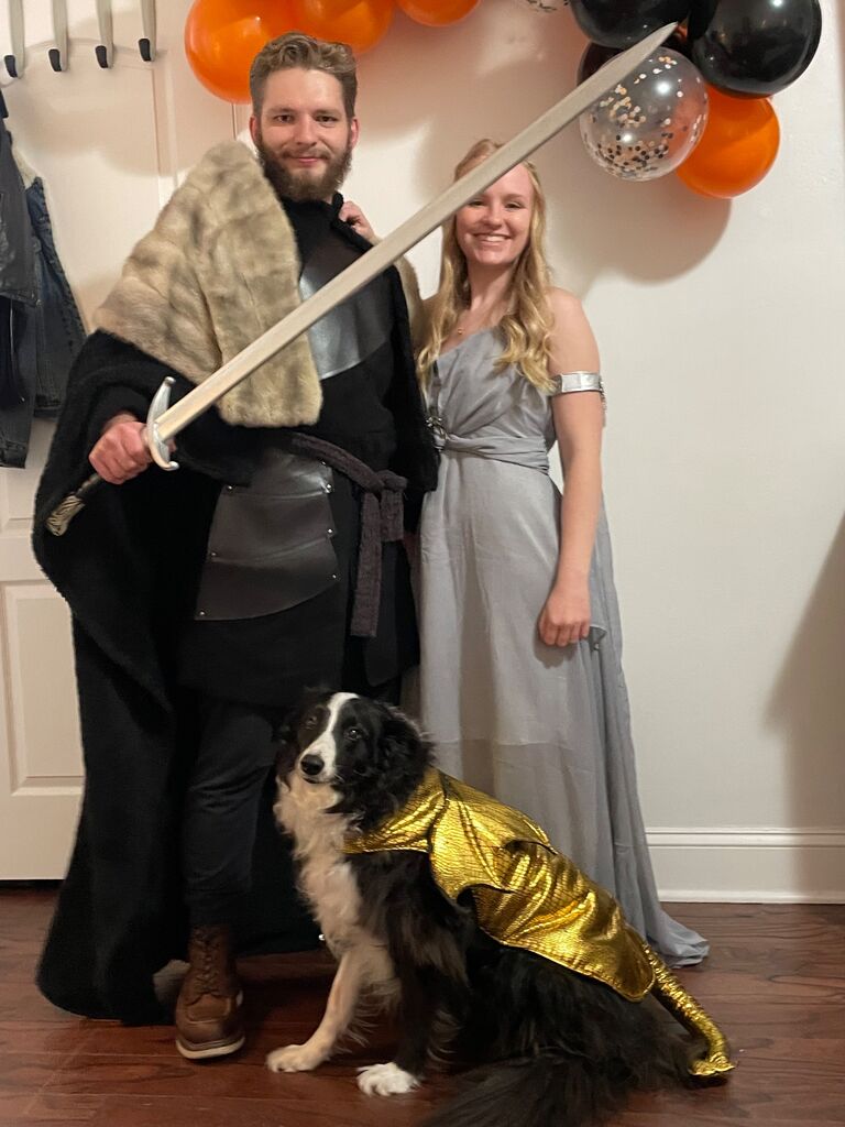 Halloween 2022 - Daenerys Targaryen, Jon Snow, and Daenerys' Dragon from Game Of Thrones
