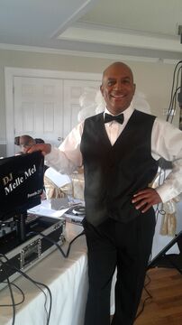 DJ Mel Sanders - DJ - Greenville, SC - Hero Main