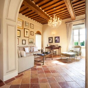 Gallery Photo 10