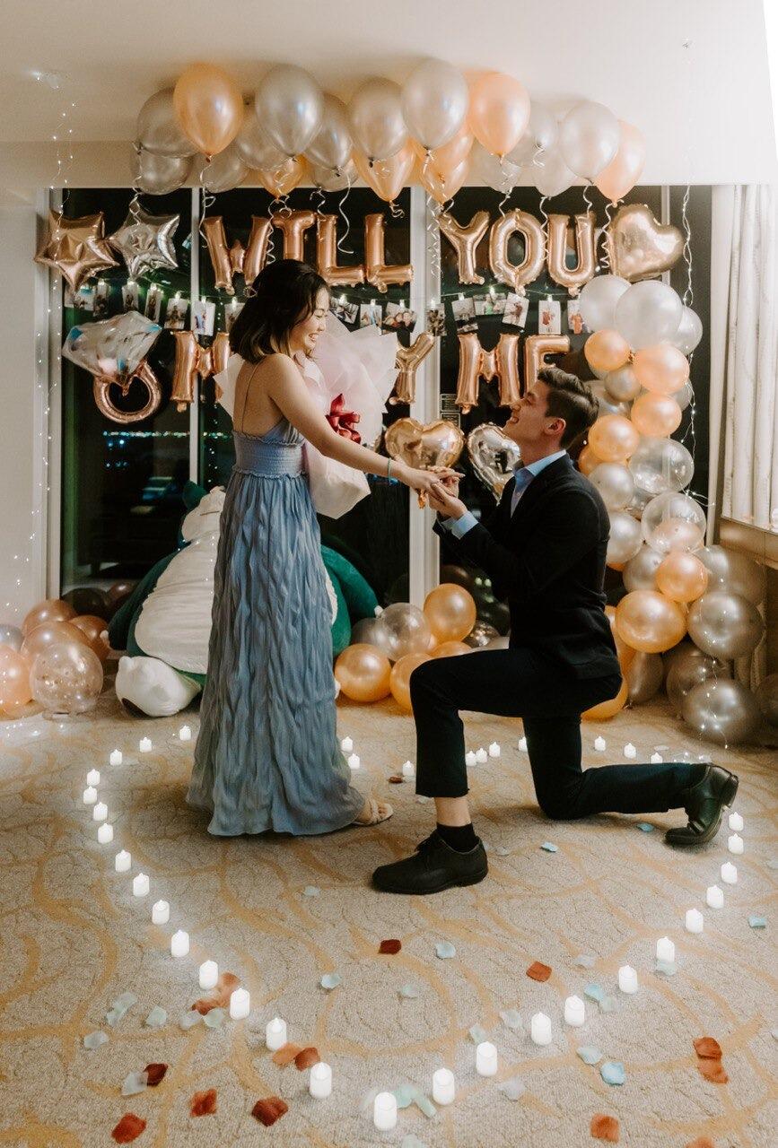 Got engaged surrounded by our closest friends (thanks for the help!)