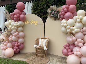 Milah Gold Event Rentals - Balloon Decorator - Dallas, TX - Hero Gallery 4