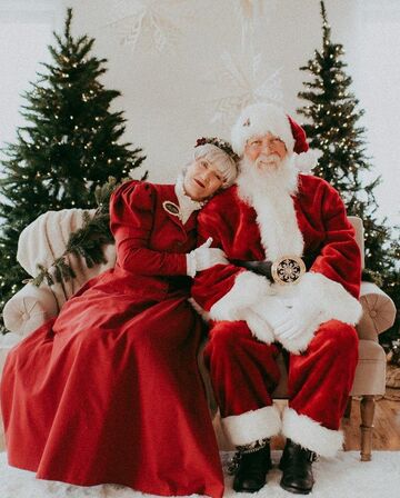 Mrs. Lollie Claus & Nevada Santa - Santa Claus - Carson City, NV - Hero Main