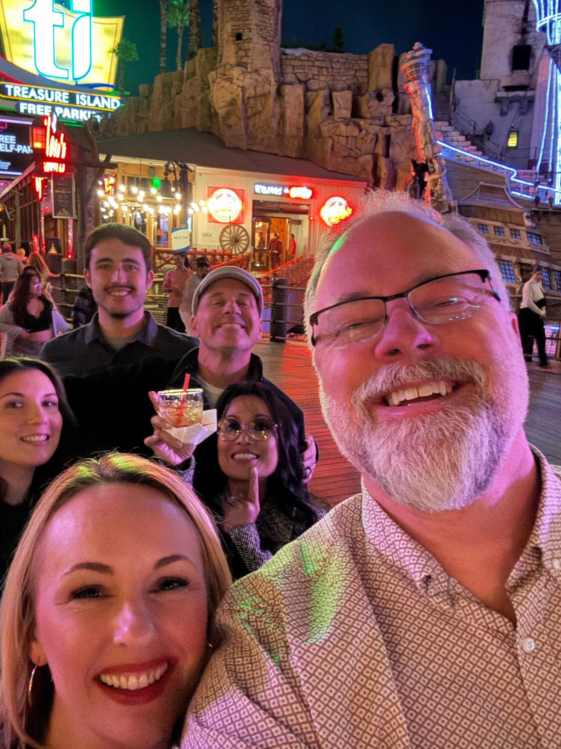 A trip to Vegas to meet Dave's brother Mark, Mark's wife Vira and Mark's son and daughter-in-law, Ian and Taylor.  