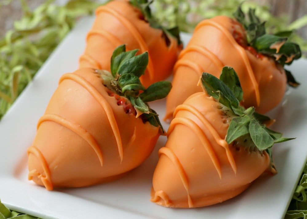 Easter Party Food Ideas - Chocolate Covered Strawberries "Carrots"