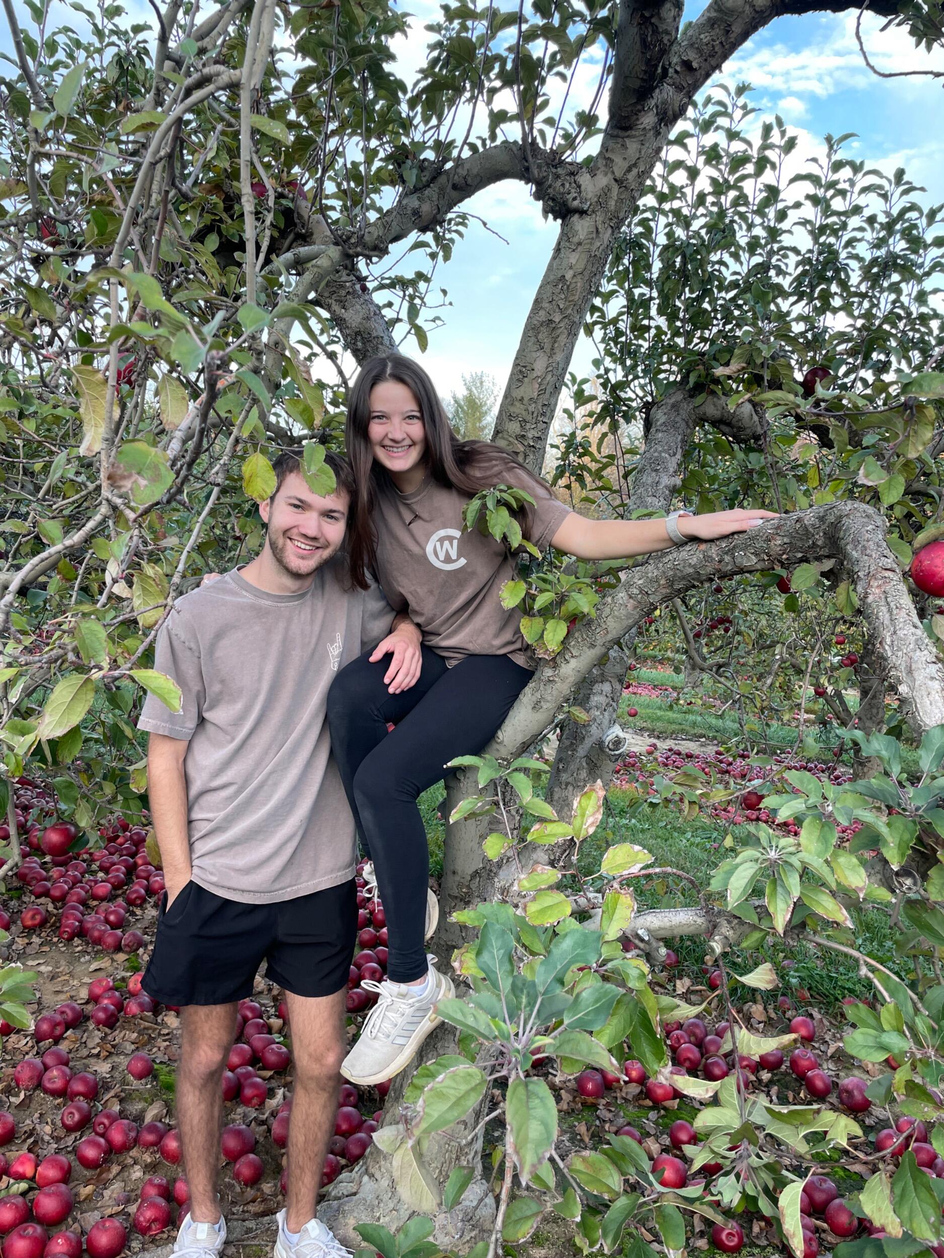 The annual Veteran's Day Trip included a trip to the Brown's favorite apple farm this year. 