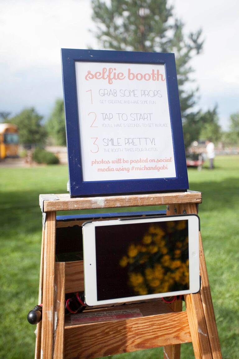 affordable-photo-booth-alternatives-for-weddings