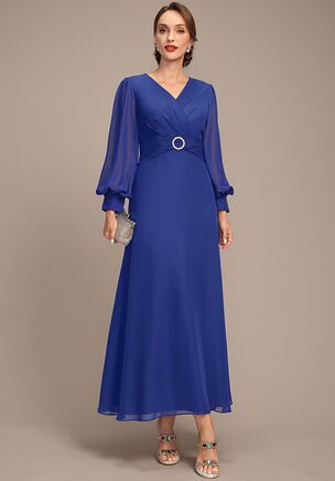 Celebrate this proud and beautiful milestone in the JJ's House Cienna A-line V-Neck Pleated Chiffon Mother of the Bride Dress! Designed with elegant details and a sophisticated silhouette, this gorgeous outfit ensures you look stunning and feel confident as you witness your child's unforgettable day.