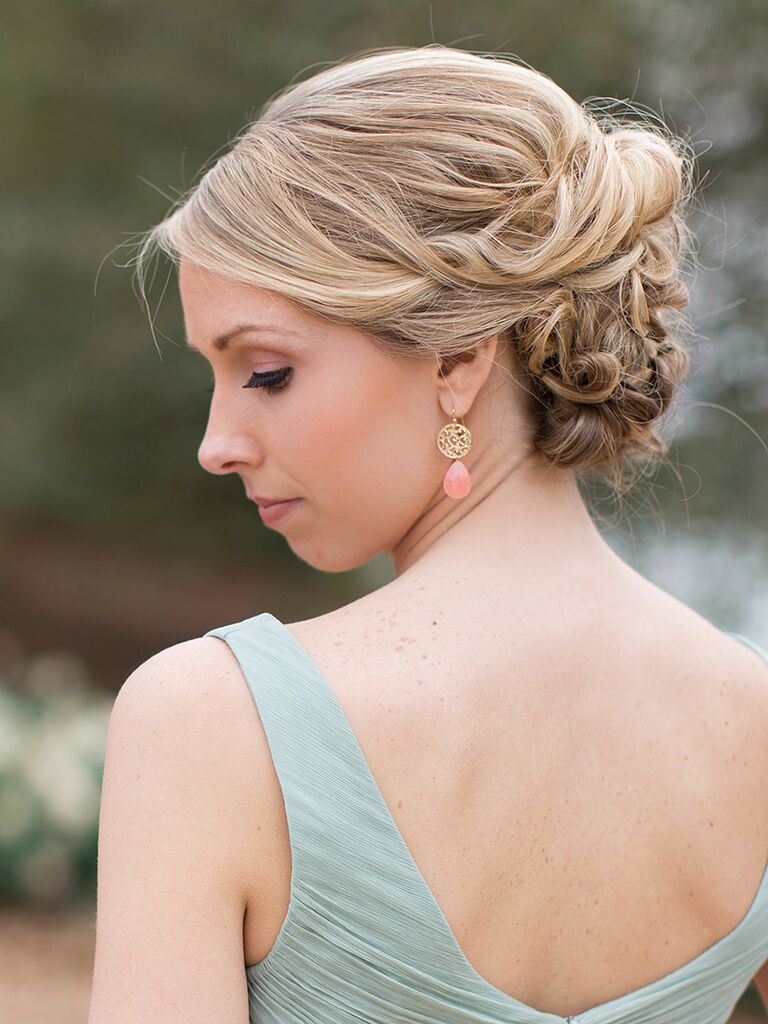 18 perfectly messy bridesmaids hairstyles