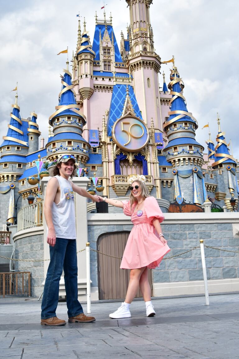Tyler also surprised Misty with a photoshoot to celebrate! 