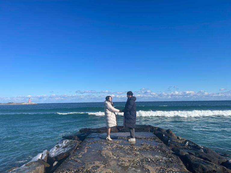Trip to 강릉(Gangneung) and pictures at famous 도깨비 drama location! Kevin and Esther really enjoy travelling, and decided to see as much of Korea as they could! 🥰