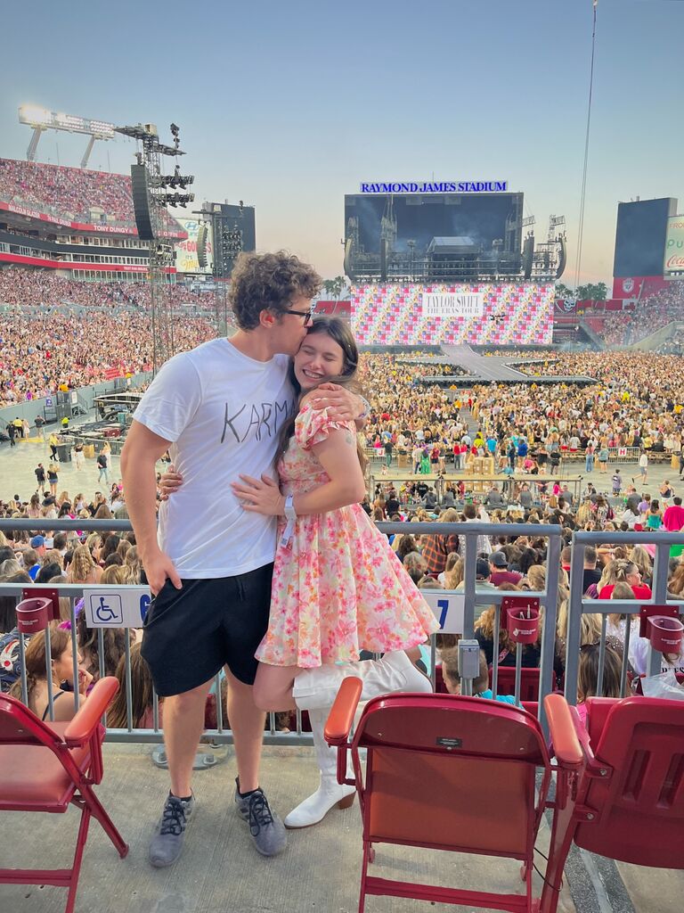 Bryce & Jacqueline went and saw Taylor Swift in Tampa!