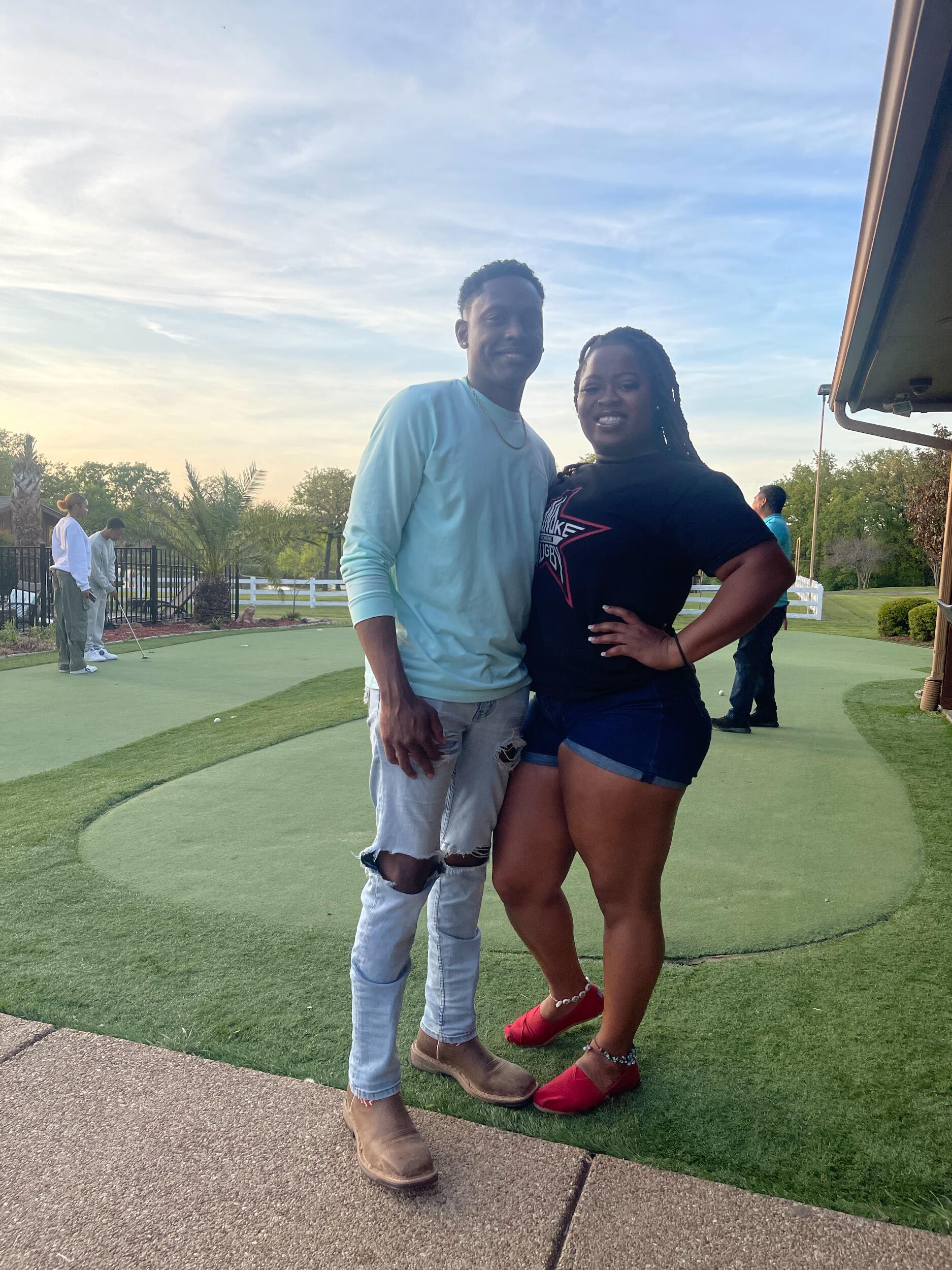 Alexandria and Jabari travel to the annual cookout in Dallas and Alexandria was able to see the ranch.