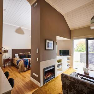 Gallery Photo 4