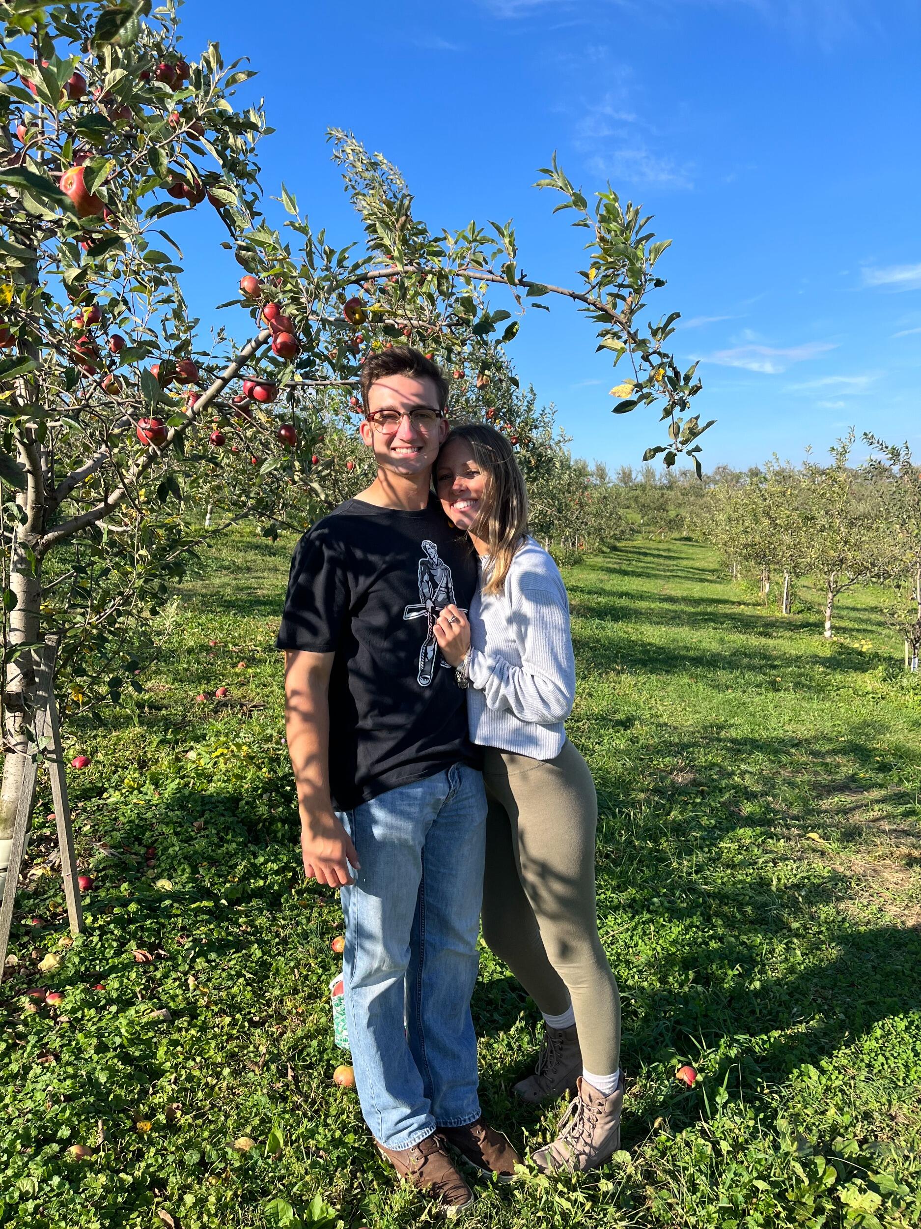 Apple picking at Simmons Farm