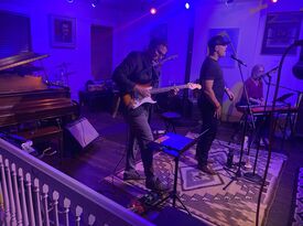 Social Tonic - Pop Band - Saint Louis, MO - Hero Gallery 3