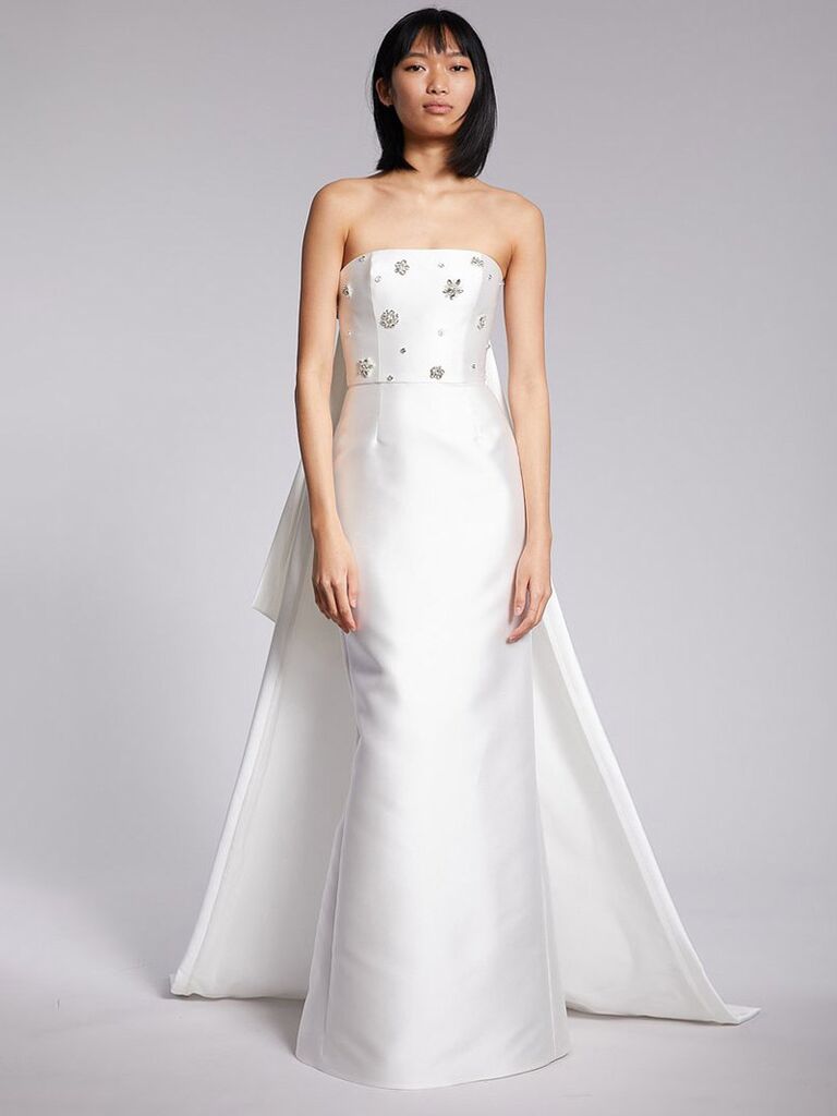 amsale white strapless wedding dress with beaded embellished chest back watteau streamer and plain pleated ball gown skirt