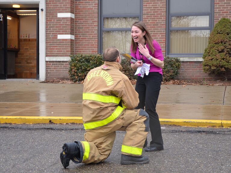 Firefighter marriage proposal to teacher