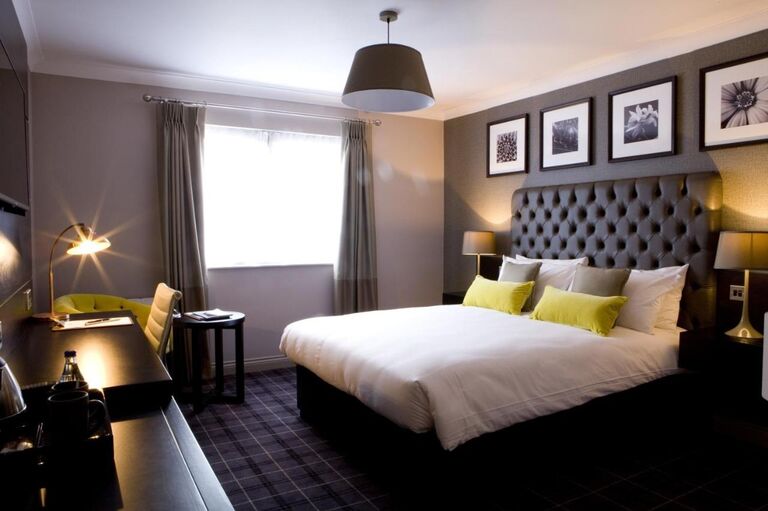 The Bulls Head Hotel, Wicker Lane, Hale, WA15 0HG