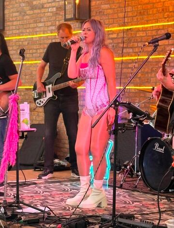 The Other Woman - Cover Band - Chicago, IL - Hero Main