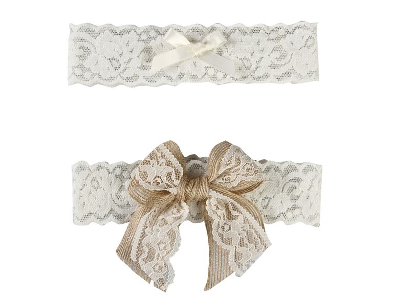 30 Pretty Wedding Garters And Bridal Garter Sets