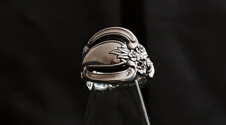 International deep silver hot sale spoon ring