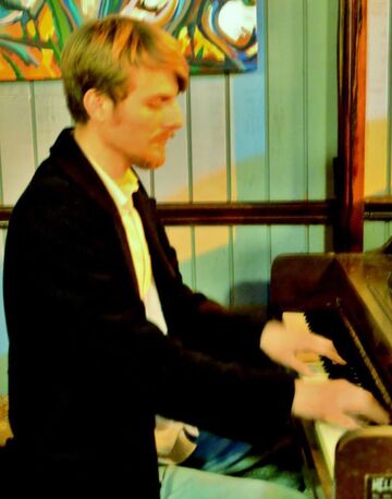 R. Carter Stevens - Jazz Pianist - Fairfax, VA - Hero Main