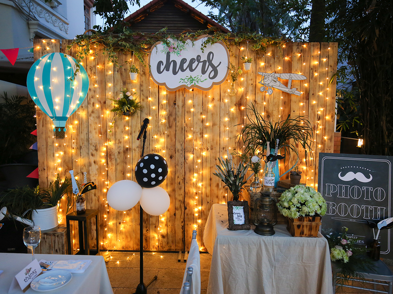 diy bridal shower photo booth