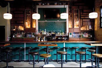 Simone's Bar - Bar - Chicago, IL - Hero Main