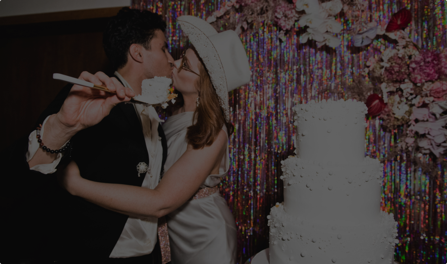 full background image couple kissing with cake